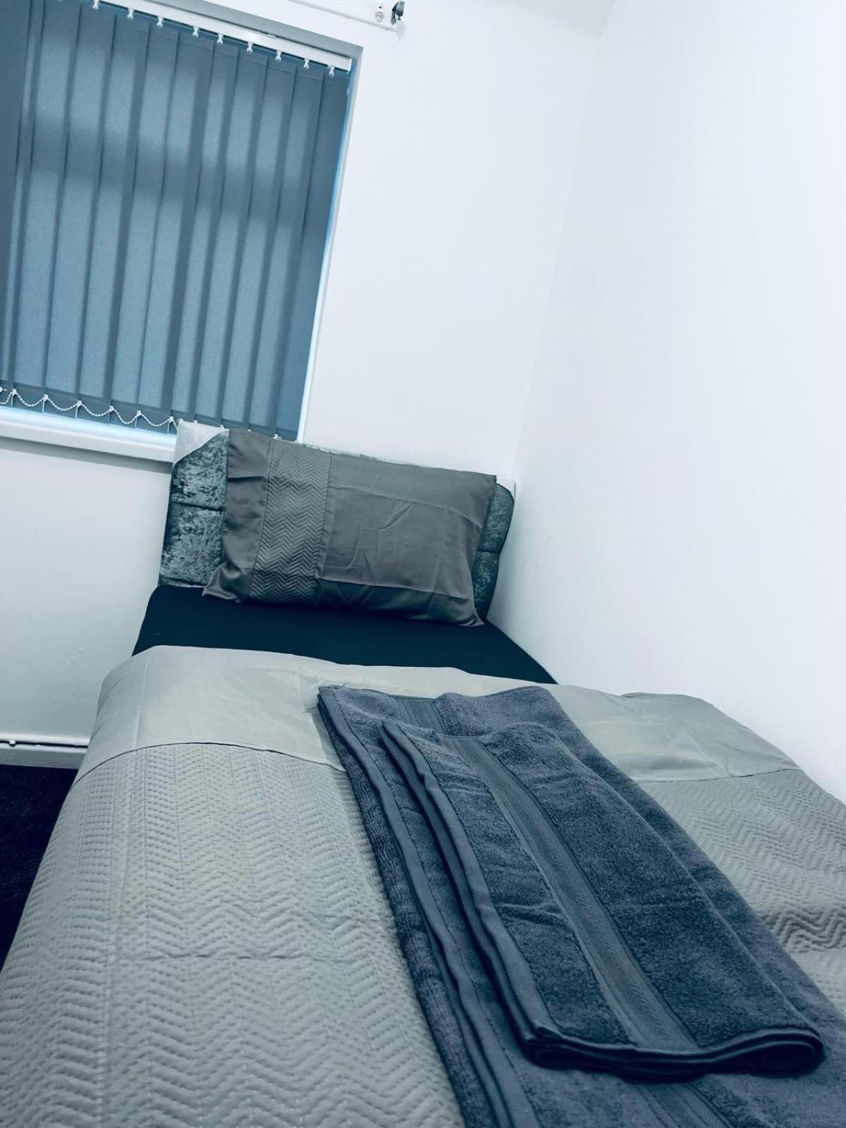 Holiday House Near Football Ground Нотингам Екстериор снимка
