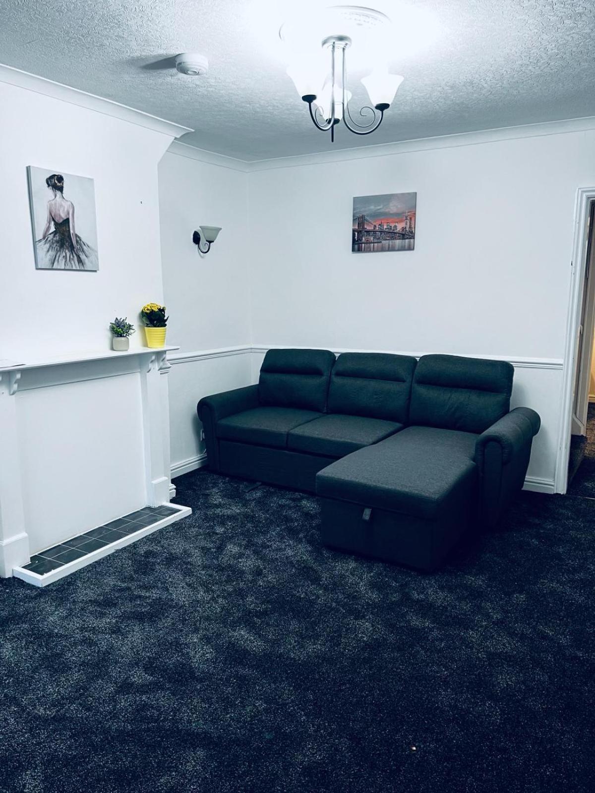 Holiday House Near Football Ground Нотингам Екстериор снимка