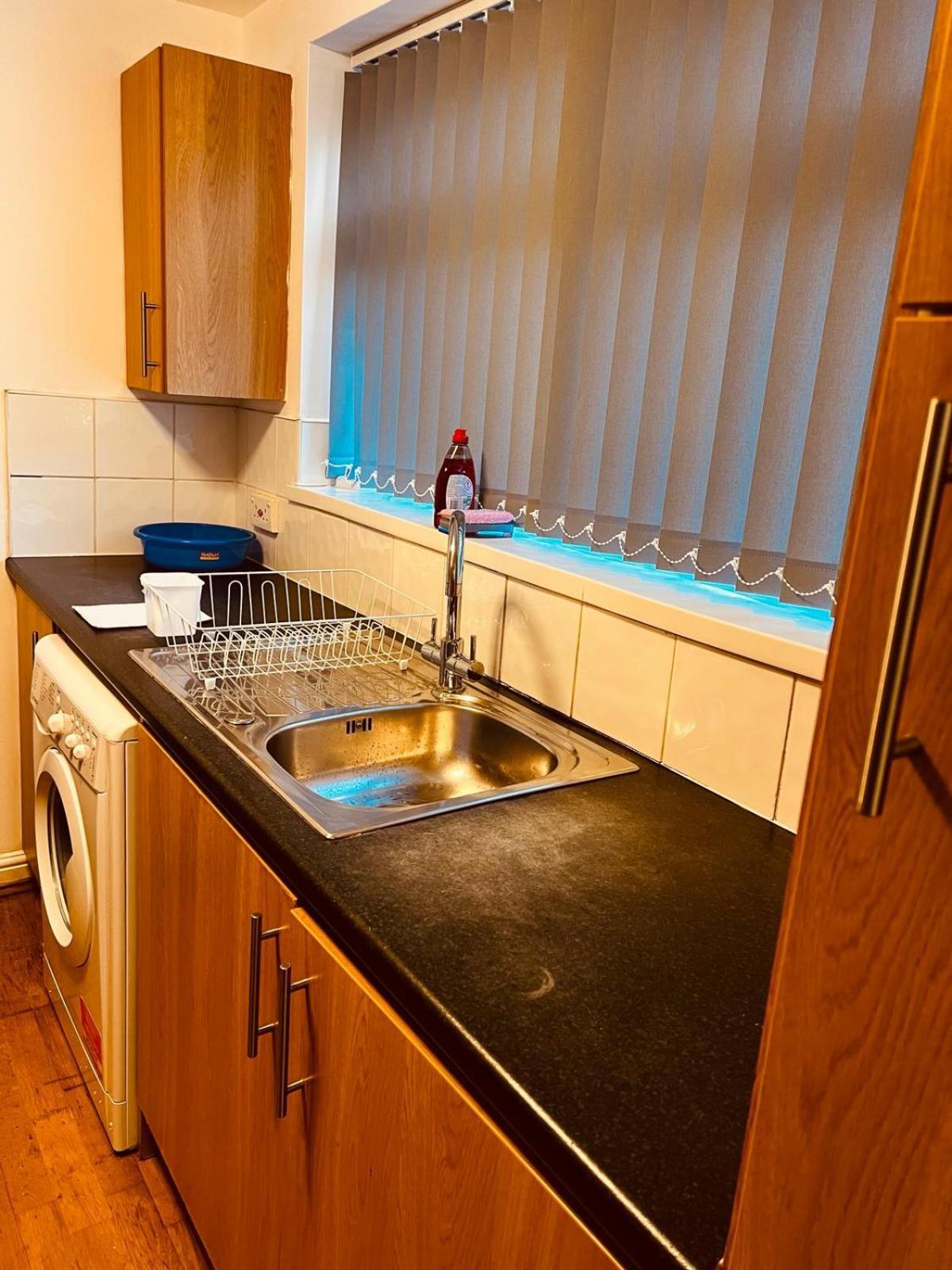 Holiday House Near Football Ground Нотингам Екстериор снимка